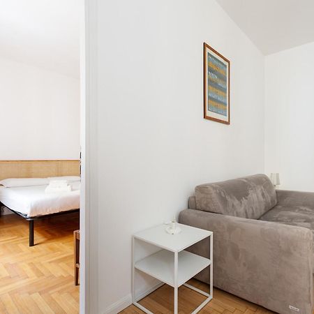 Brera Urban Flat Milan Exterior photo